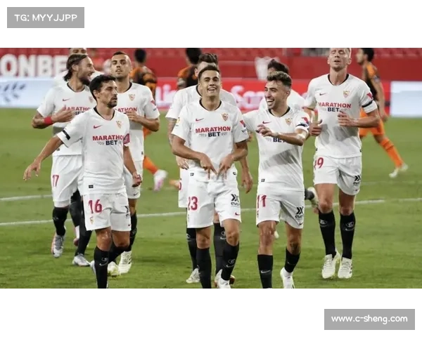 伊朗超级联赛马拉云与霍拉马巴德中游球队激战攻防博弈